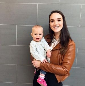 Meet your Posher, Cecilia